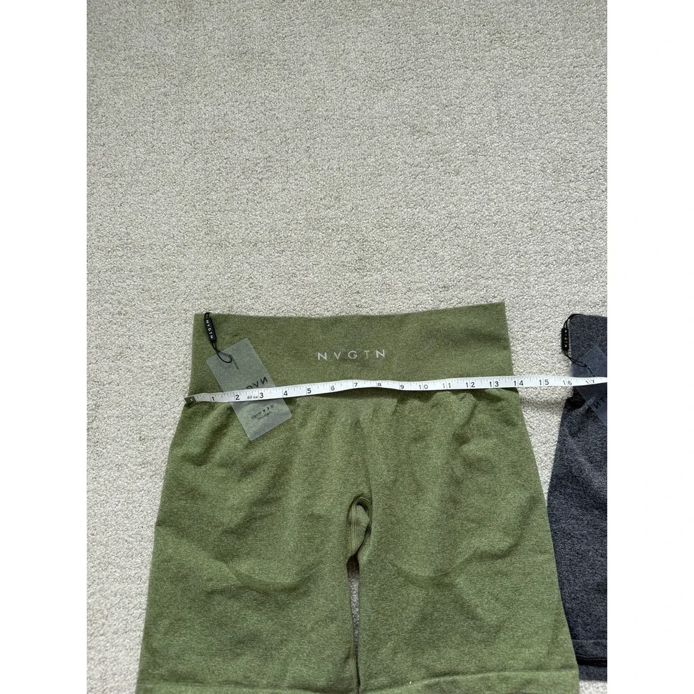 NVGTN Athleisure Biker Shorts Size L Green Grey Seamless 2 Pack‎